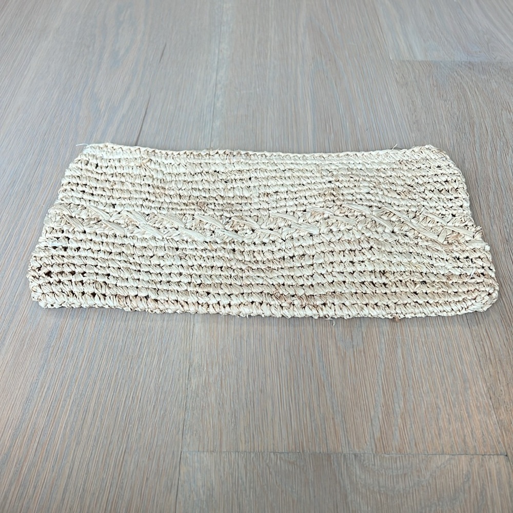 Straw clutch by Flora Bella - Picture 8 of 10